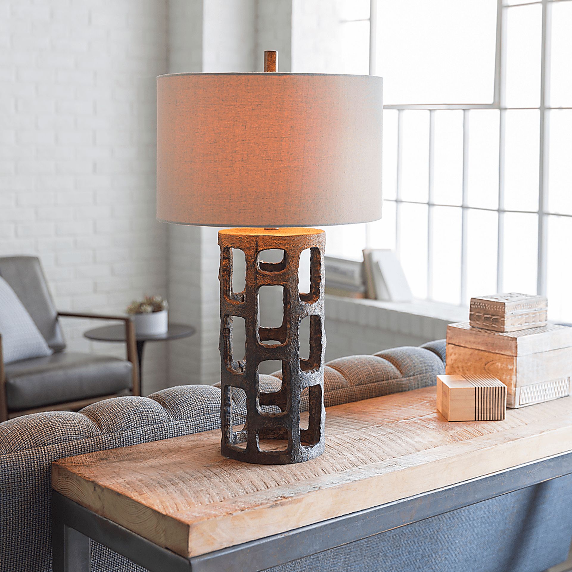 Kieland Grove Black Lamp - Image 8
