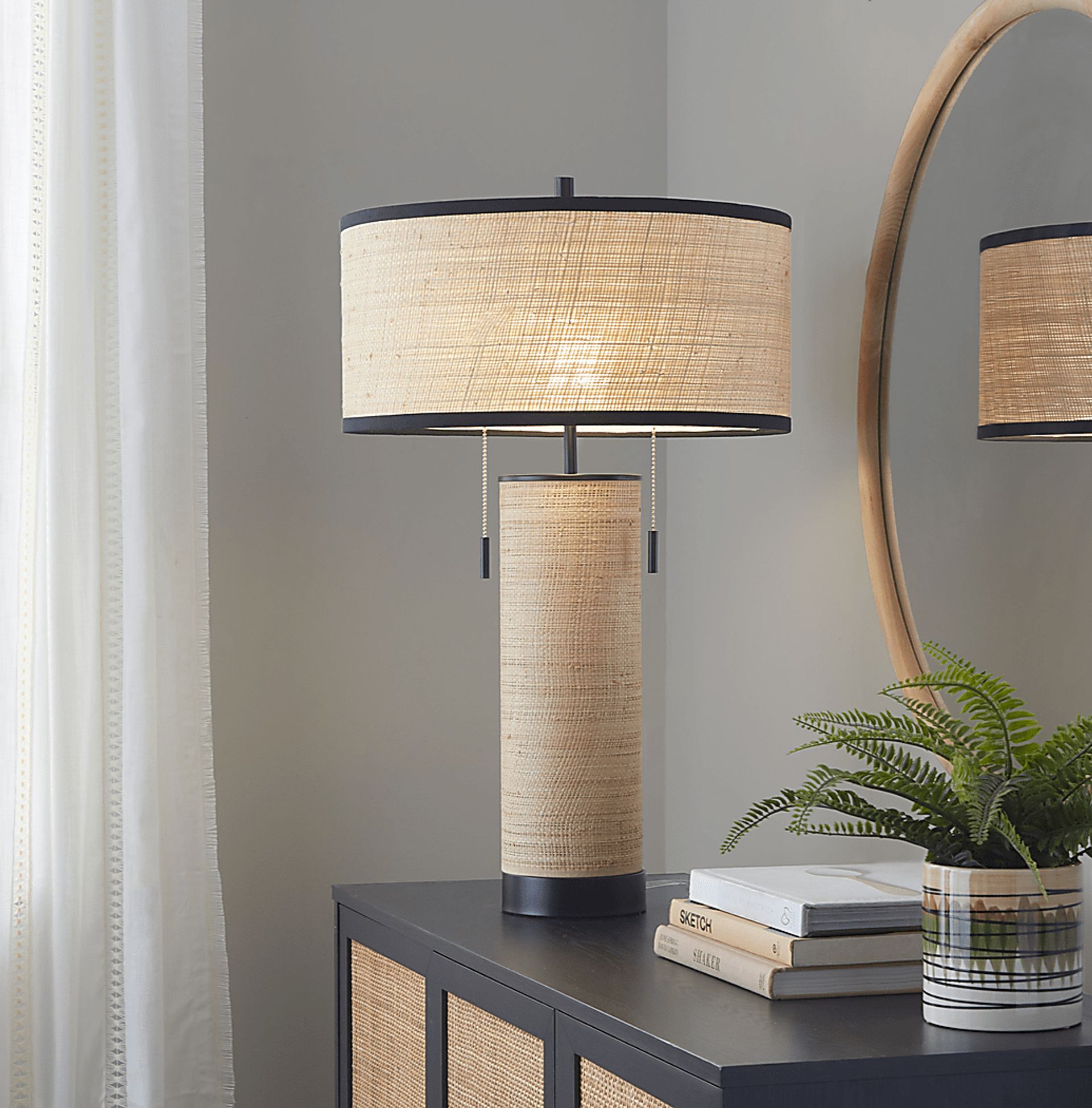Kieland Grove Black Lamp - Image 2