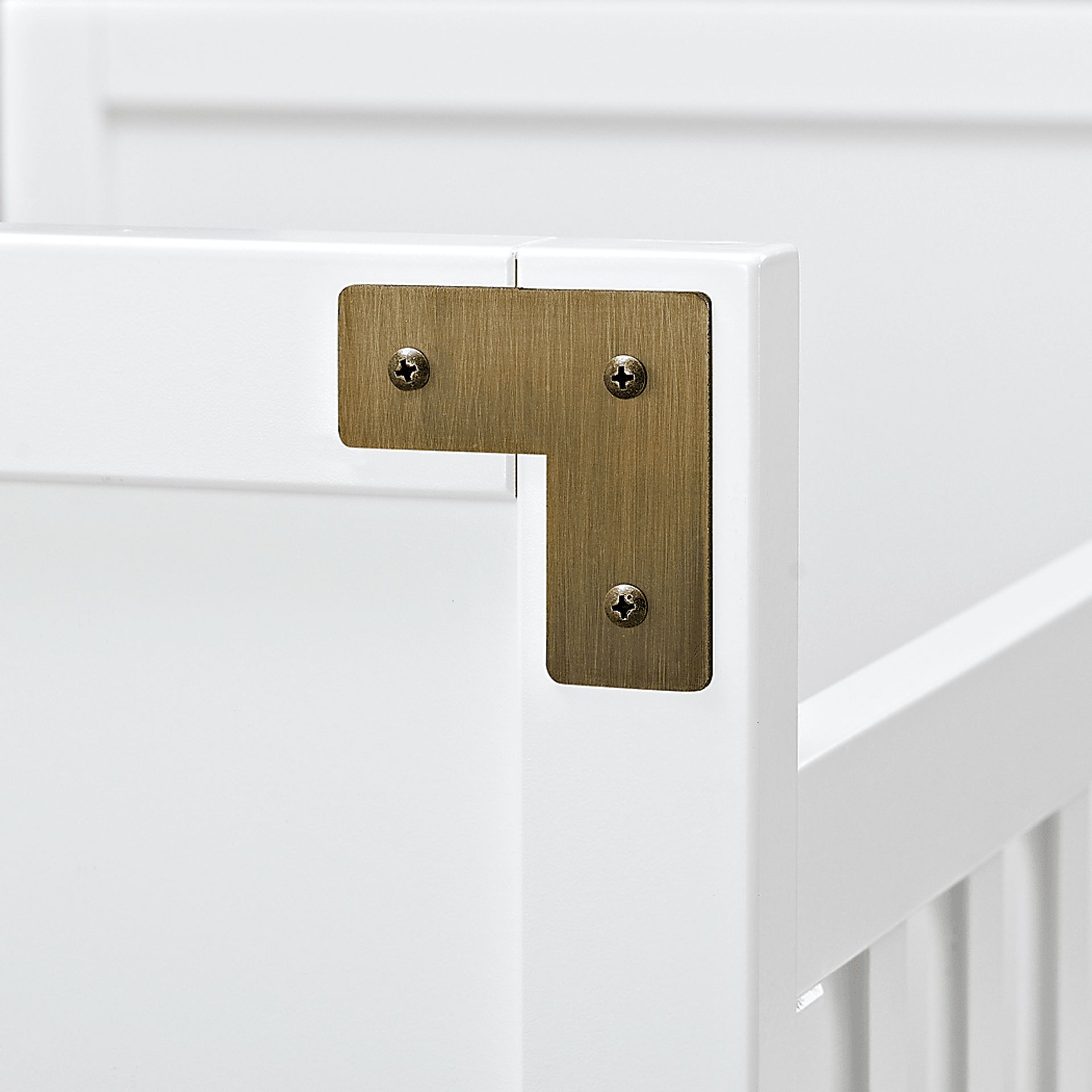 Kiernan White Crib - Image 4