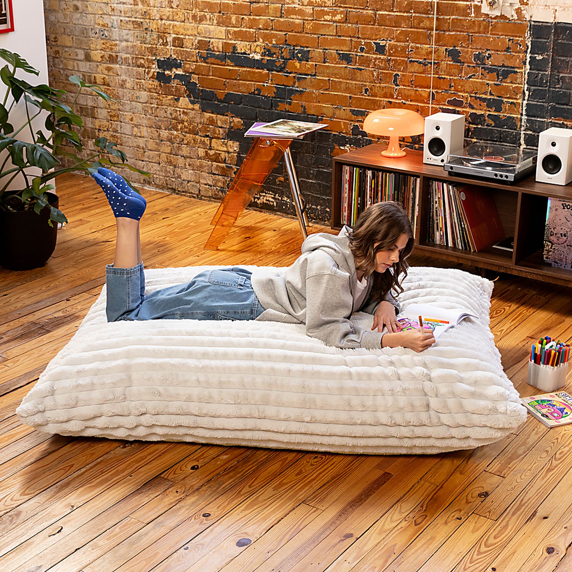 Kimna II Ivory Bean Bag Rocking Chair - Image 3