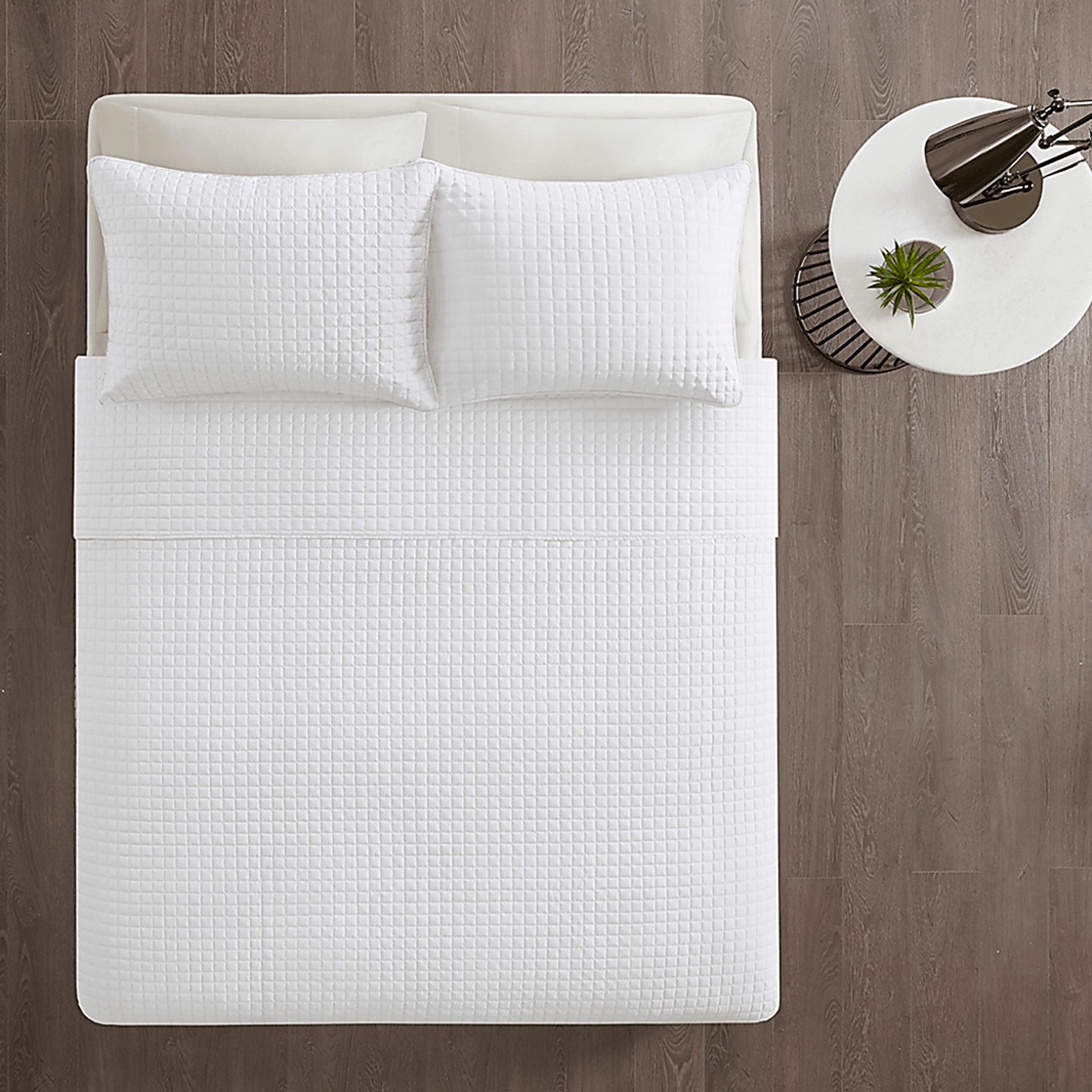 Kineton White 3 Pc King/California King Coverlet Set - Image 3