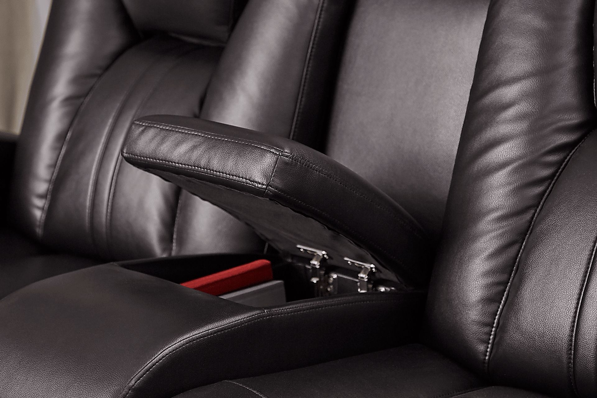 Kingvale Court Black Dual Power Reclining Console Loveseat - Image 3