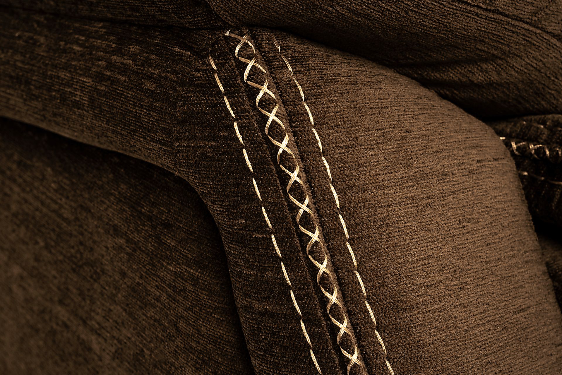 Kiran Brown Lift Recliner - Image 5