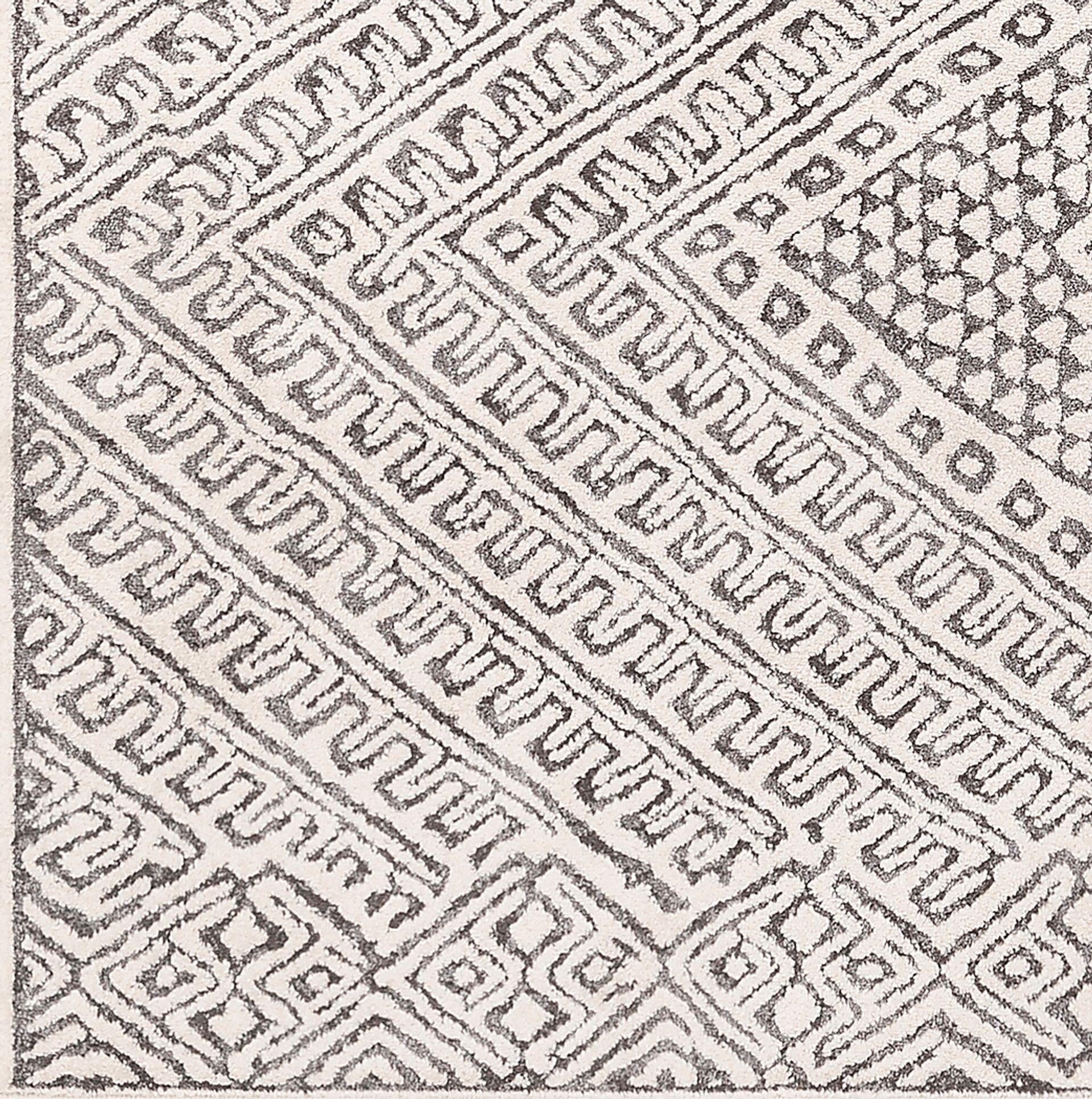 Kishara White 5'3 x 7'3 Rug - Image 4