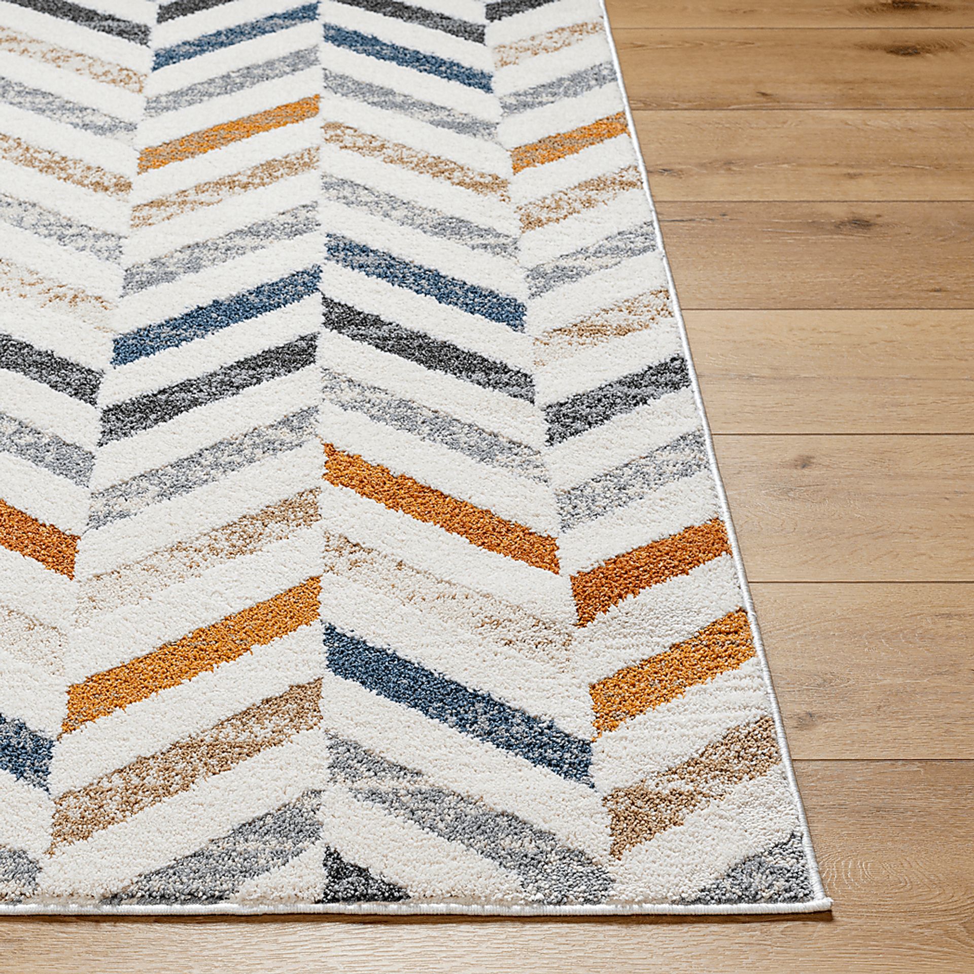 Kisuna Multi 5'3 x 7' Area Rug - Image 7