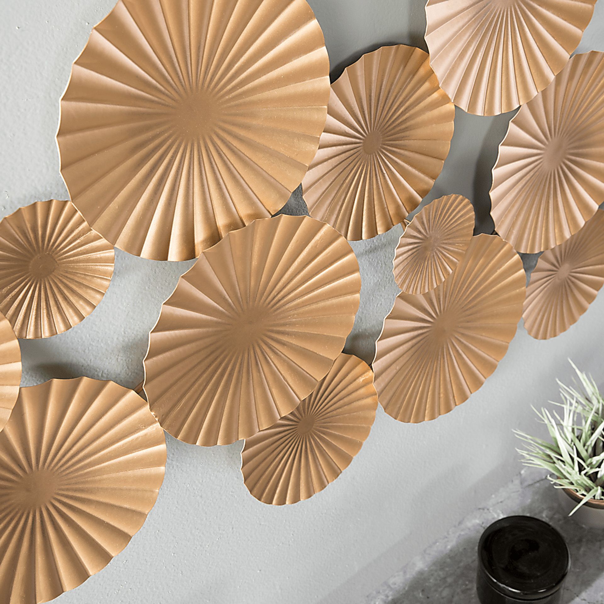 Kittiwake Gold Wall Decor - Image 2