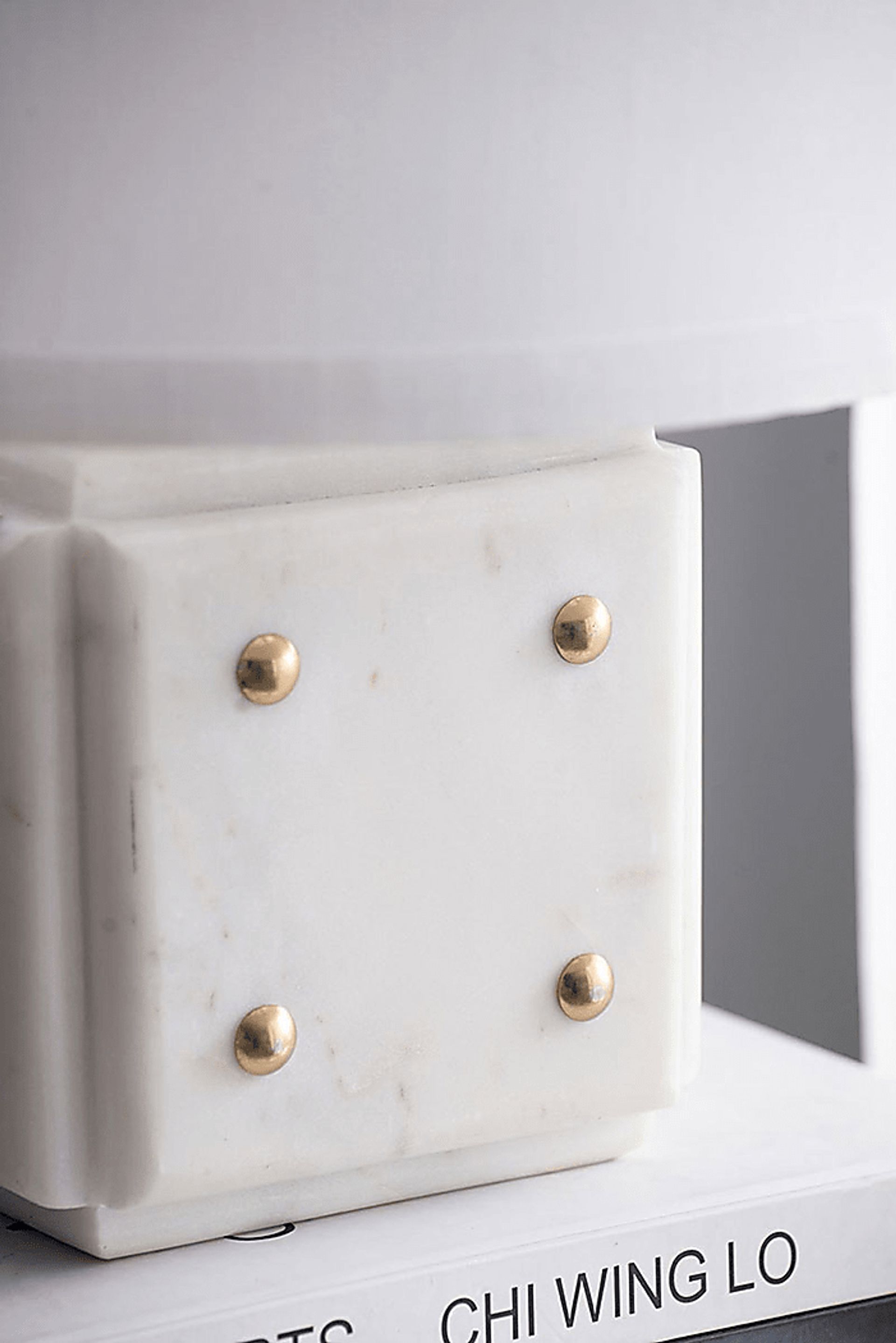 Klinger Shade White Lamp - Image 12