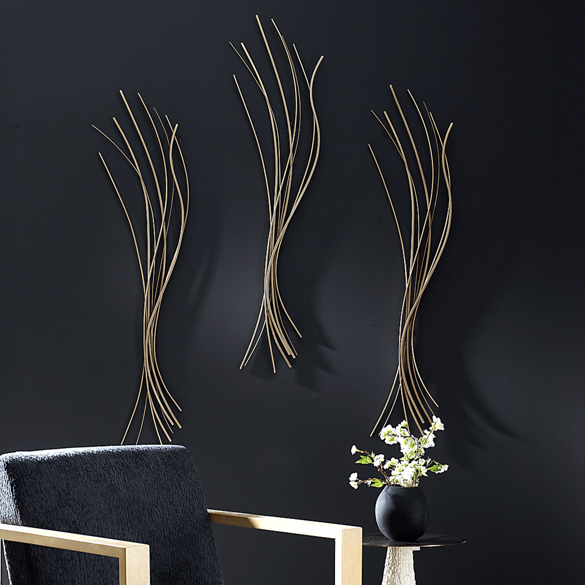 Kraefur Silver Wall Decor - Image 5