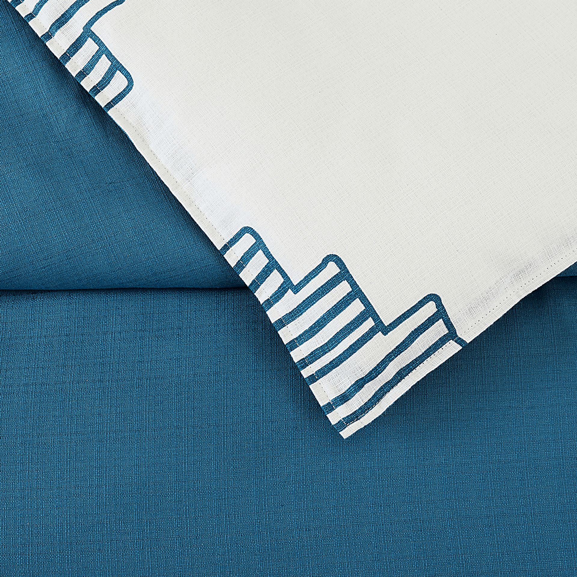 Jungalow by Justina III Blue Queen 3 Pc Duvet Set - Image 8