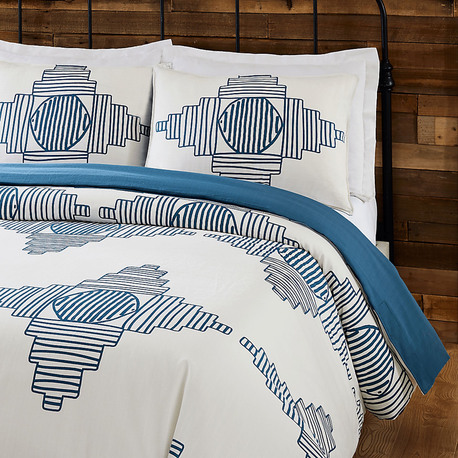 Jungalow by Justina III Blue Queen 3 Pc Duvet Set - Image 10