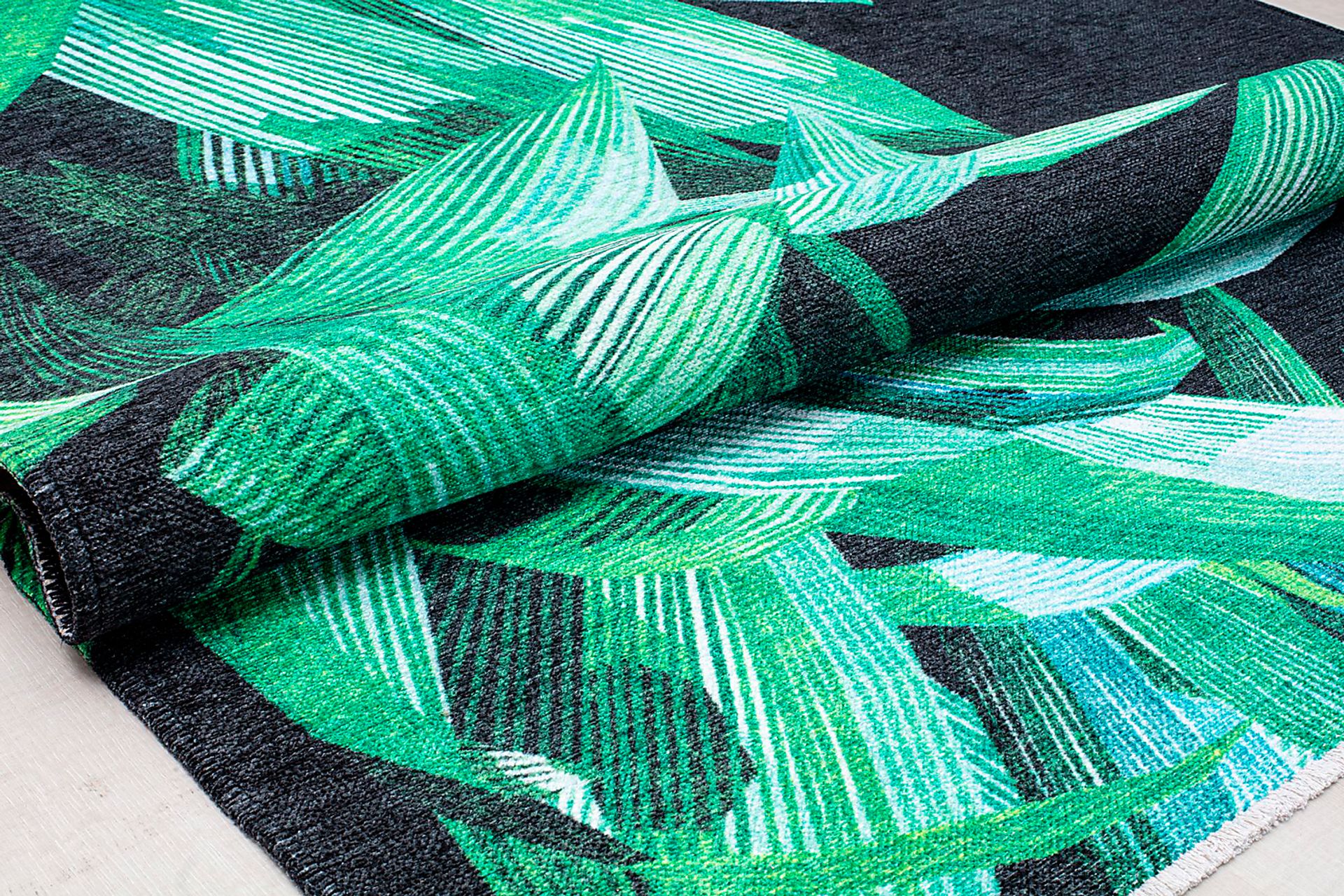 Kulaca Black 5'3 x 7' Rug - Image 5
