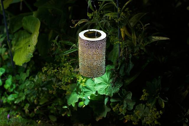 La Flora Bronze Outdoor Solar Lantern - Thumbnail - Image 4