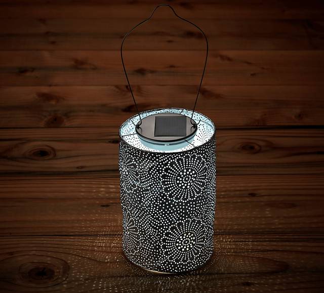La Flora Silver Outdoor Solar Lantern - Thumbnail - Image 4