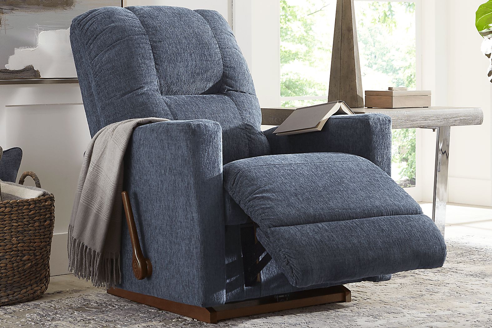 Casey I Rocker Recliner - Thumbnail 4