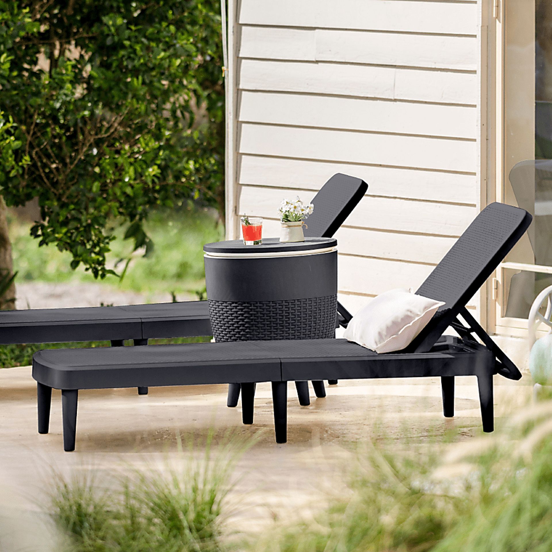 Lagoon Tahiti Black Outdoor Chaise Lounge - Image 2