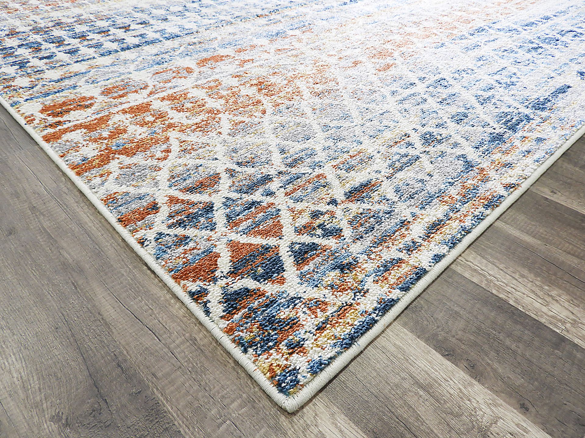 CosmoLiving By Cosmopolitan Laiklyn Ivory 8' x 10' Rug - Image 4