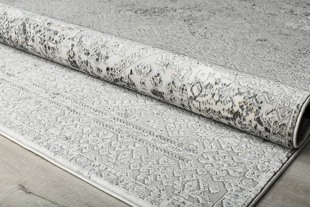 Lainy 8' x 10' Gray Rug - Thumbnail - Image 4