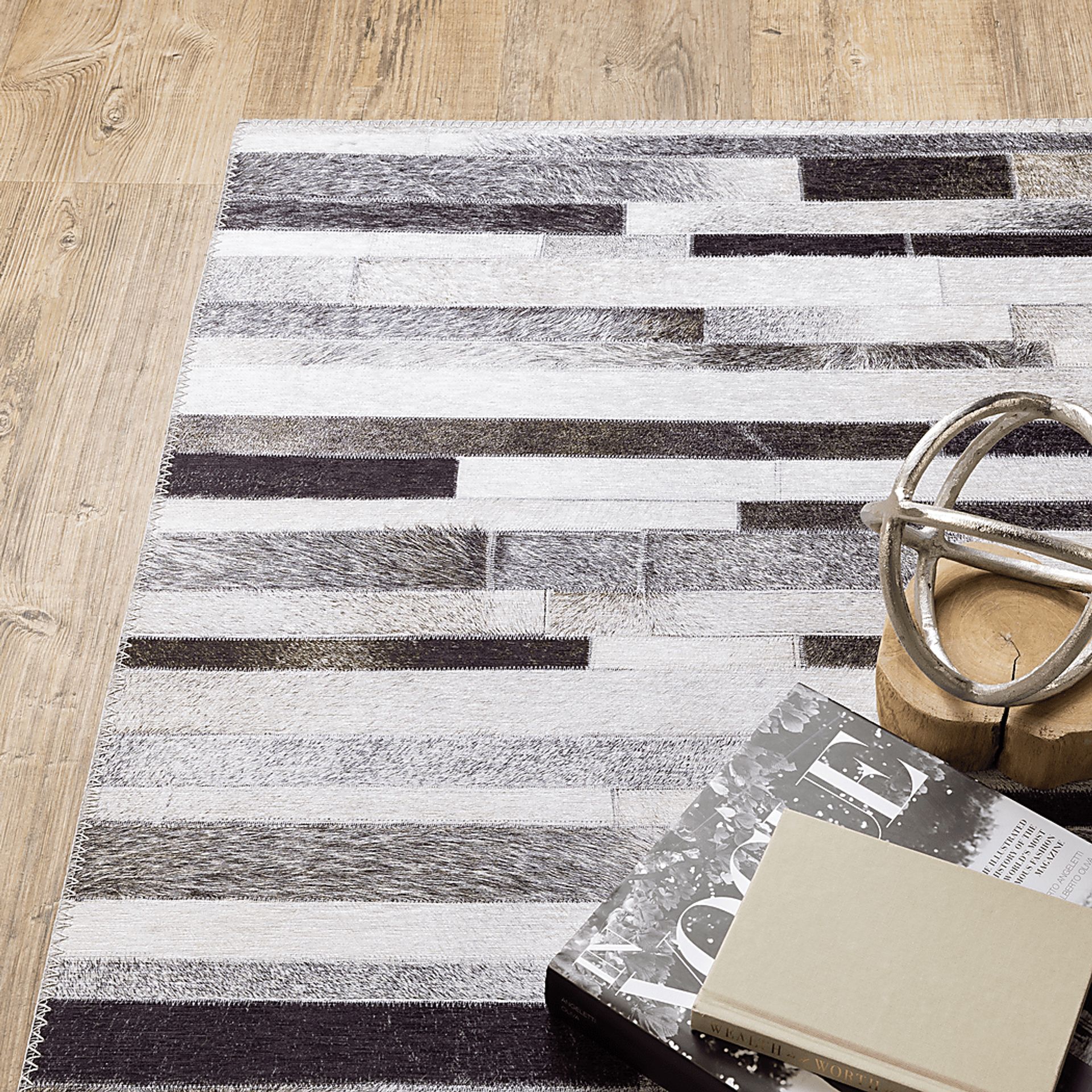 Lajoie Gray 5' x 7' Rug - Image 5