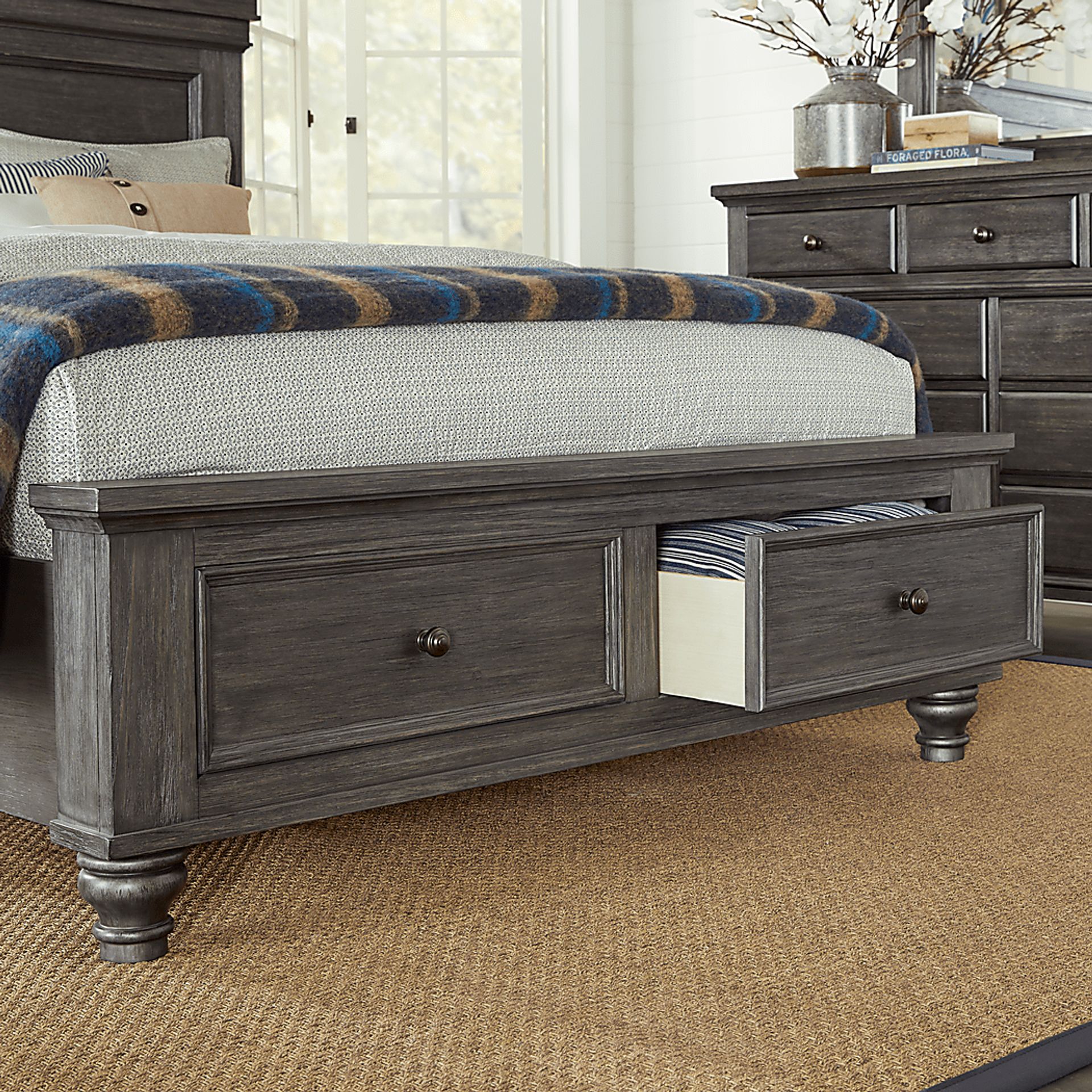 Lake Town Gray 3 Pc King Panel Bed with Storage - Image 3
