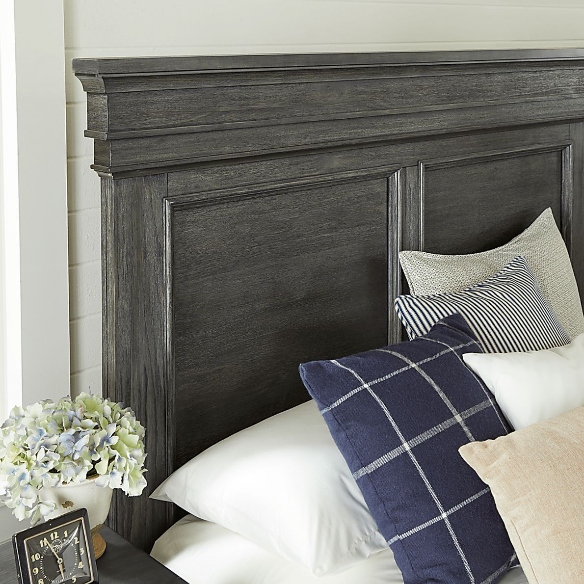 Lake Town Gray 3 Pc Queen Panel Bed