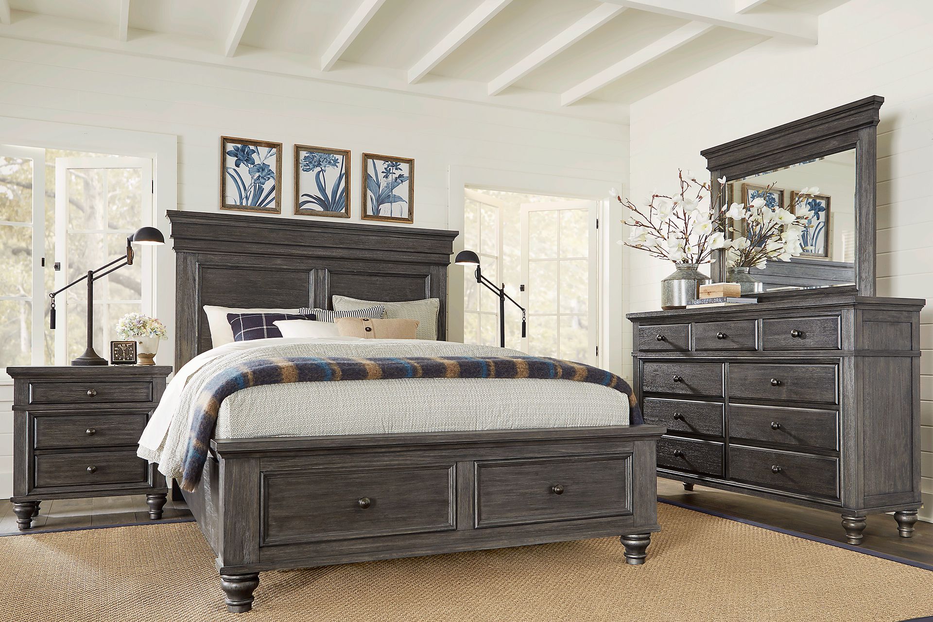 Lake Town Gray 5 Pc Queen Panel Bedroom with Storage - Image 1