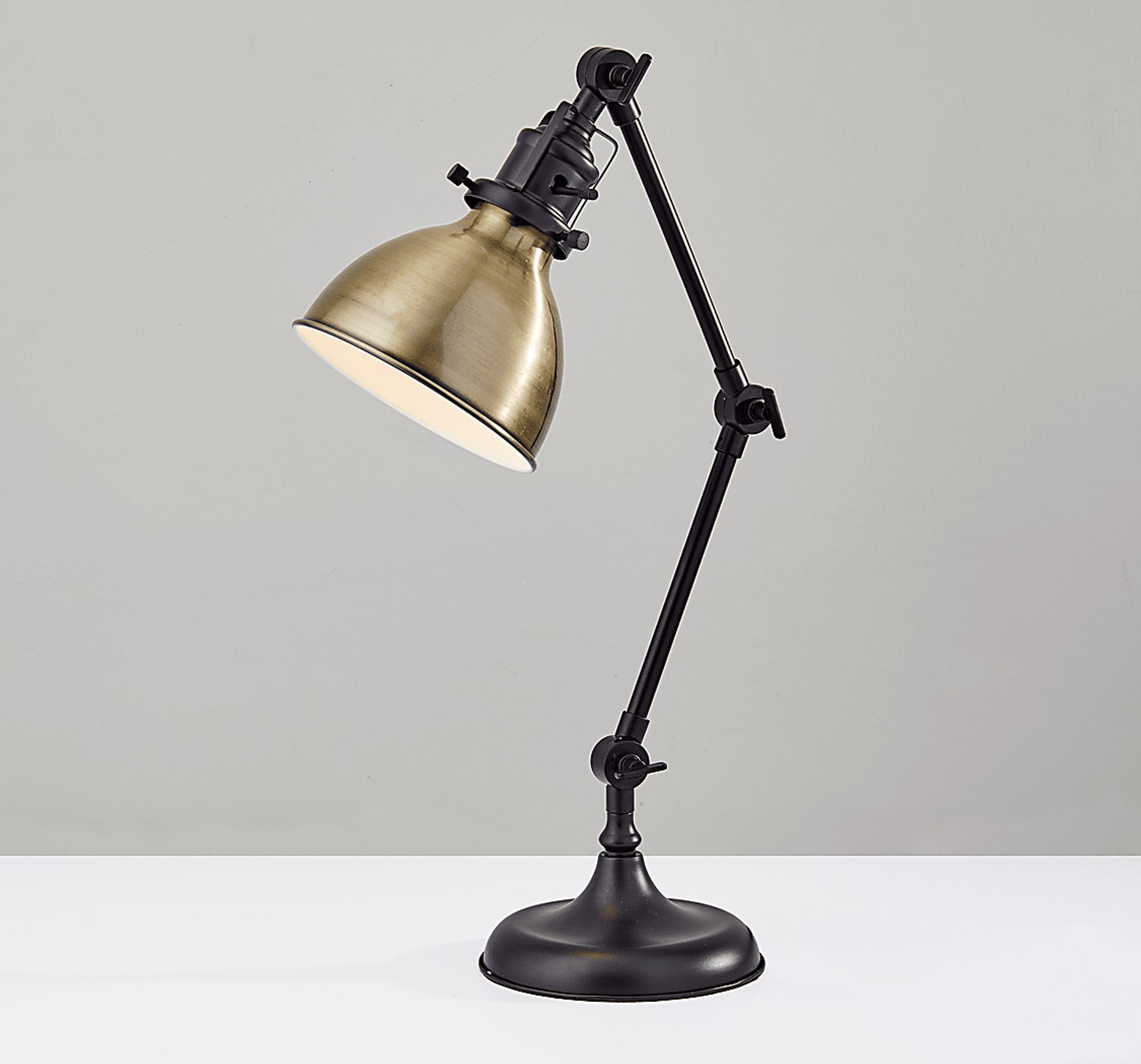 Lakeside Circle Bronze Lamp - Image 2