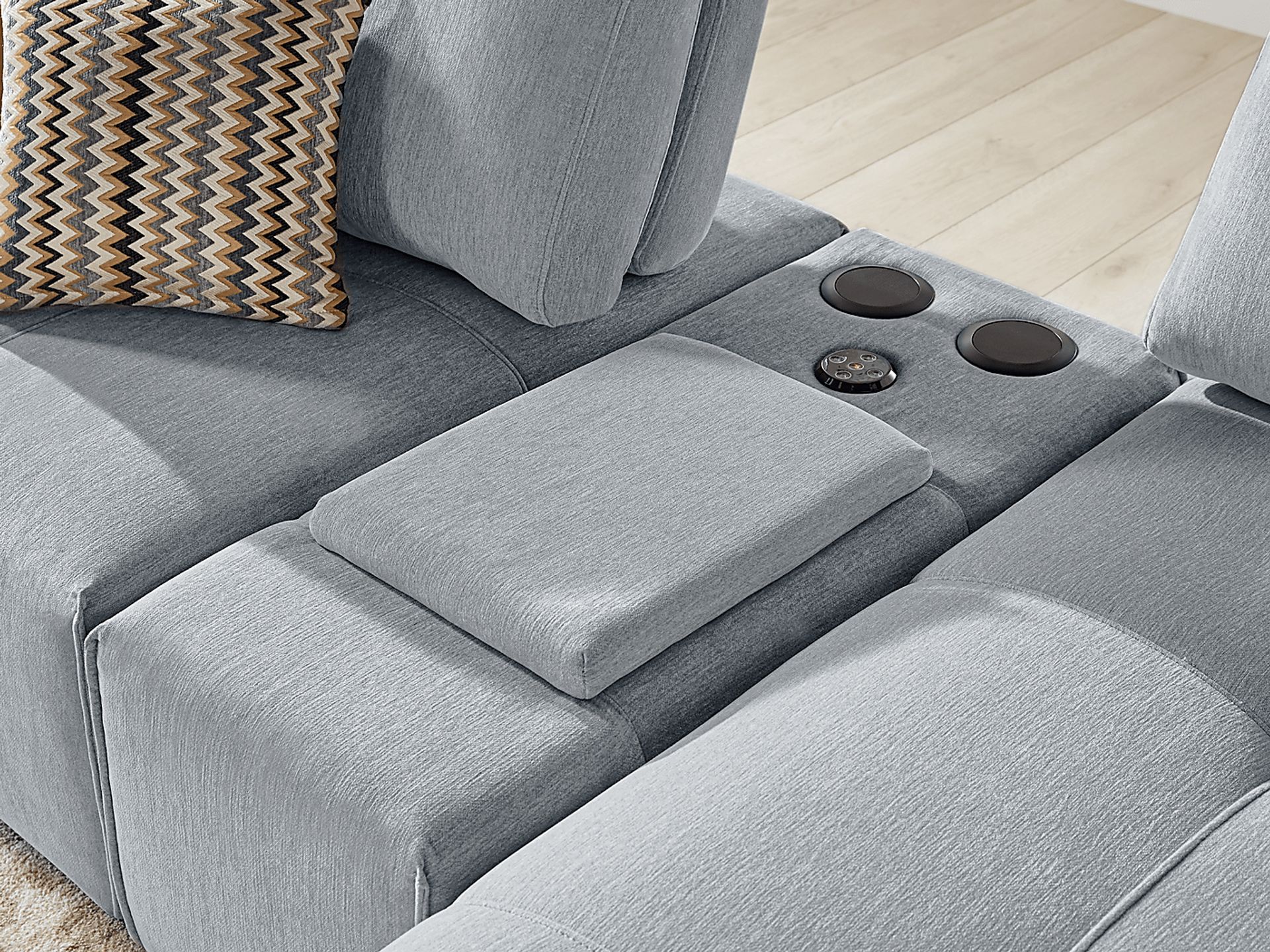 Laney Gray 7 Pc Sectional - Image 9