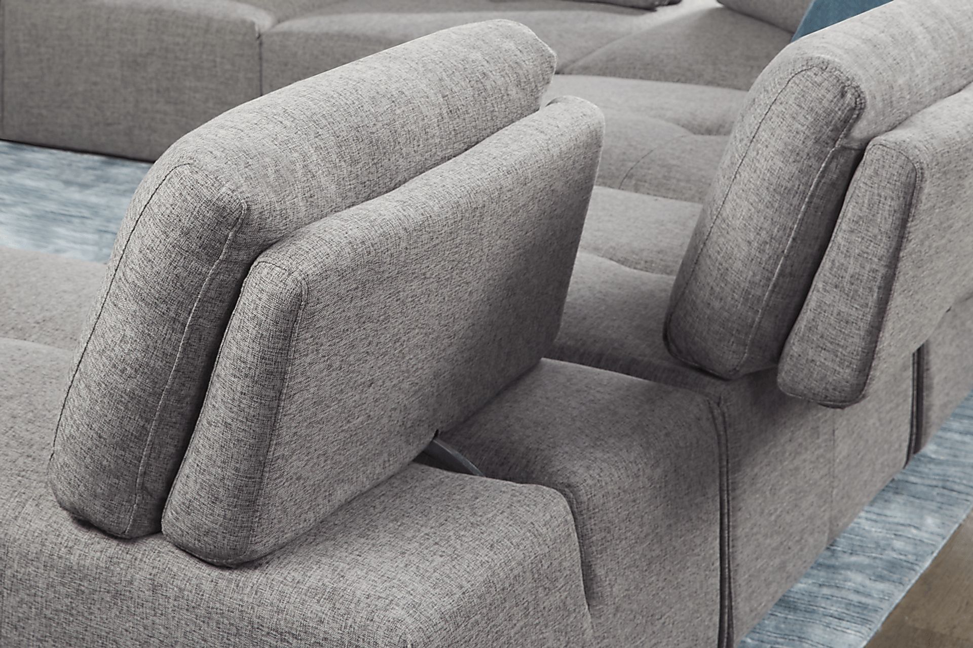 Laney Park Dark Gray 5 Pc Sectional - Image 6