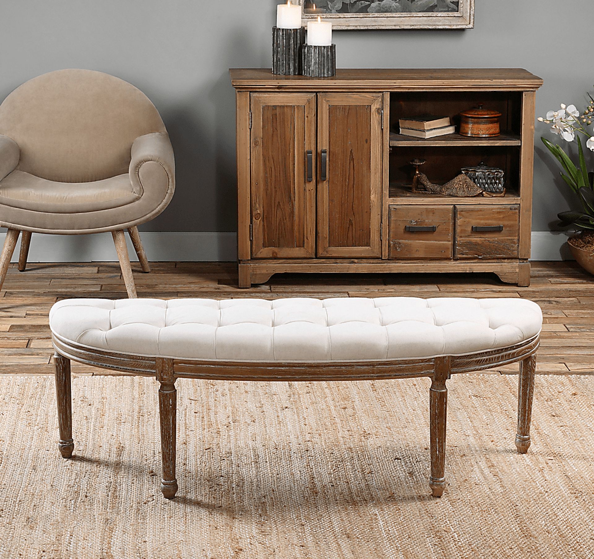 Lanntair Linen Accent Bench - Image 3