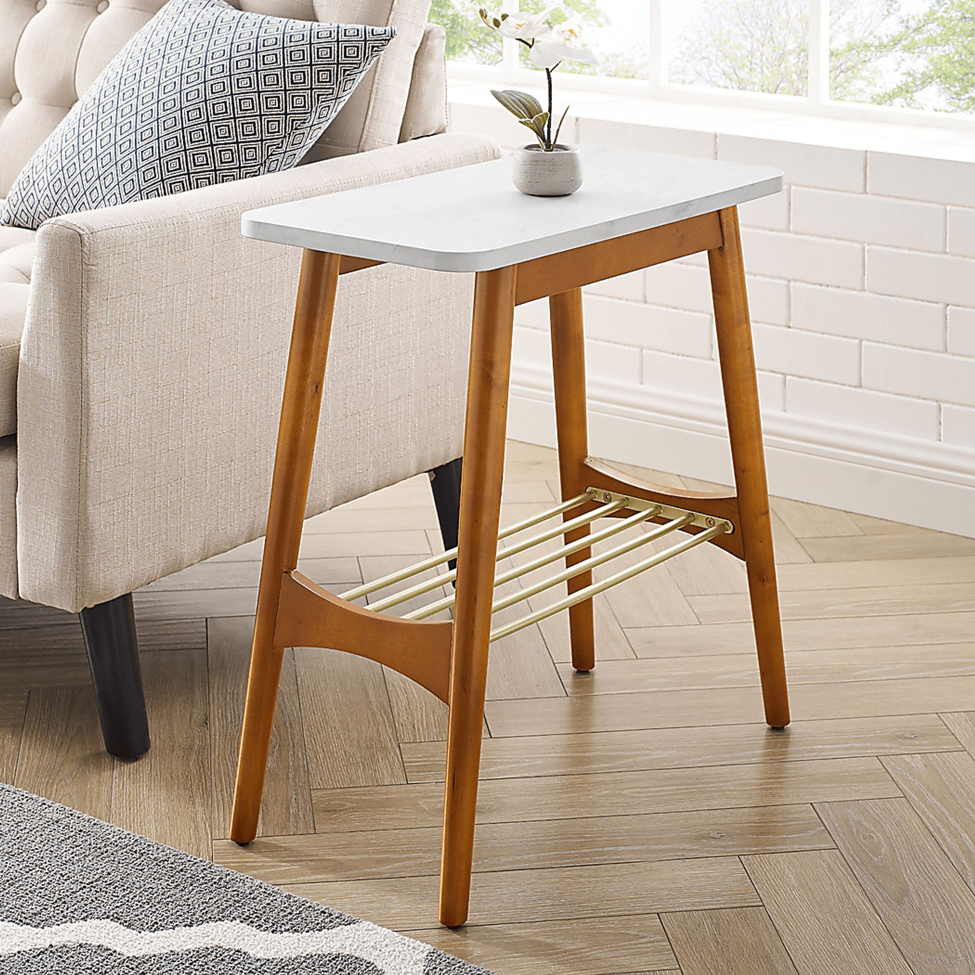 Lanvale White End Table - Image 6