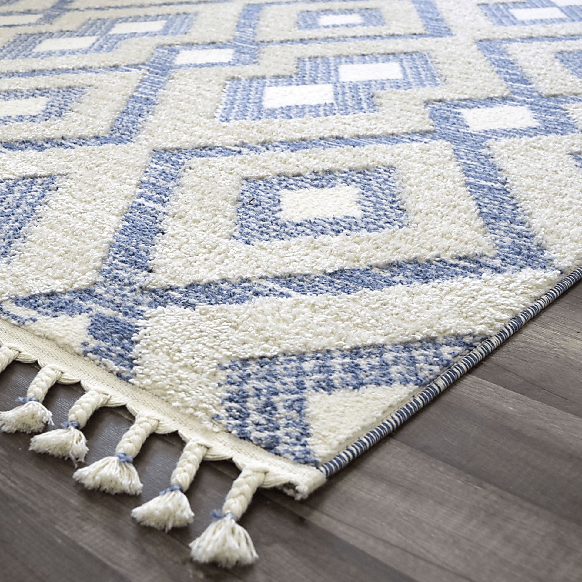 Laozui White/Blue 5' x 7' Rug - Image 4