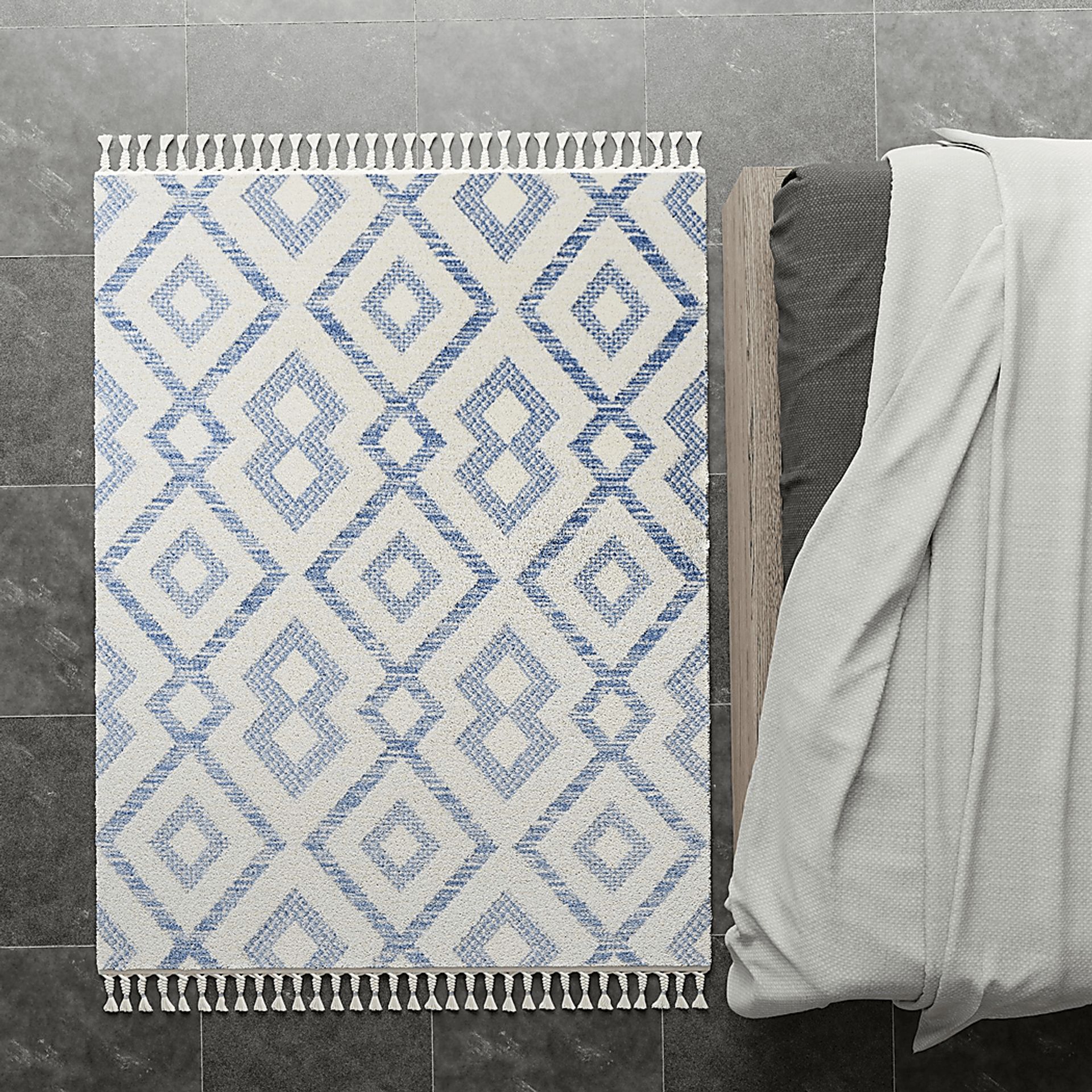 Laozui White/Blue 5' x 7' Rug - Image 5