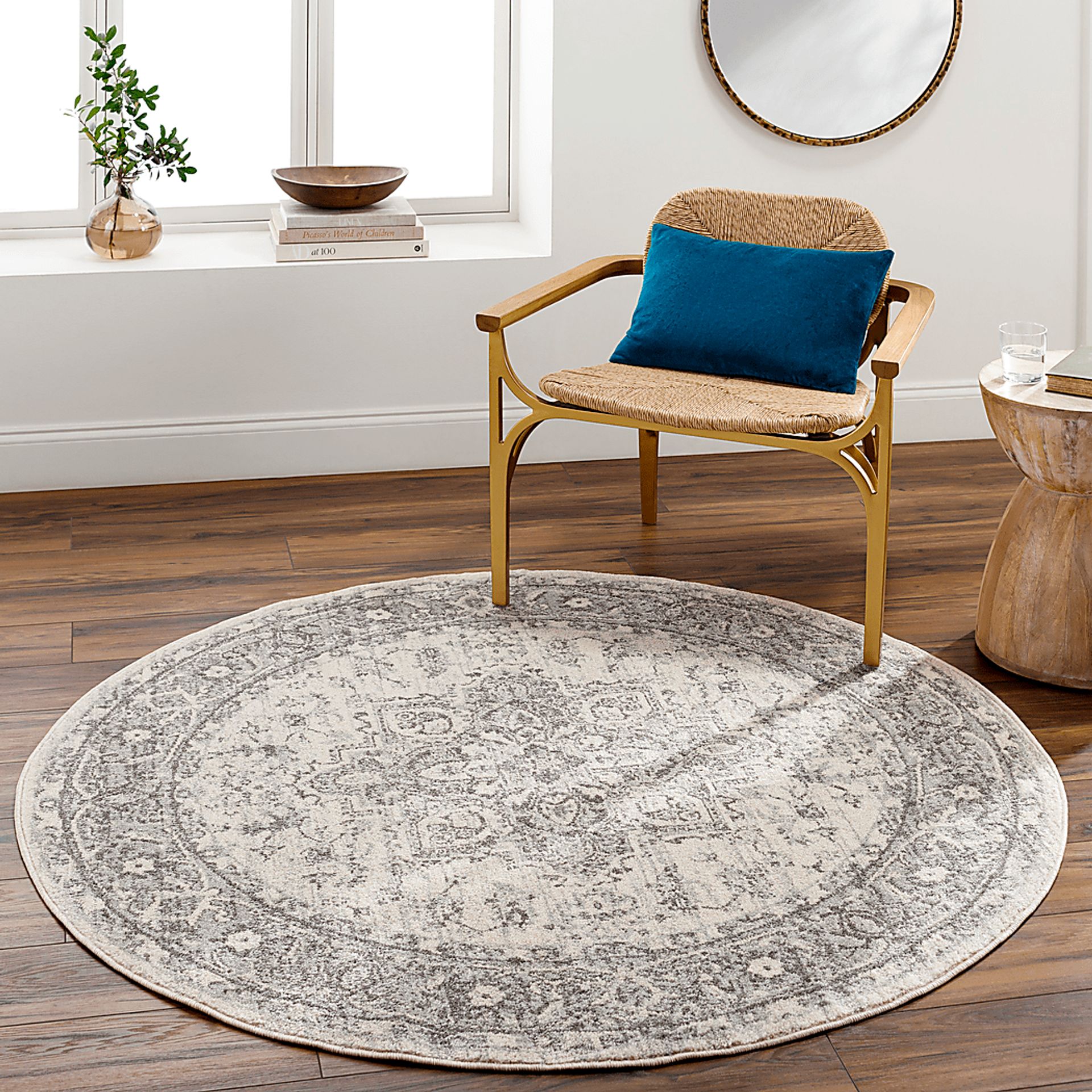 Lara Elle Gray 7'10 Round Rug - Image 2
