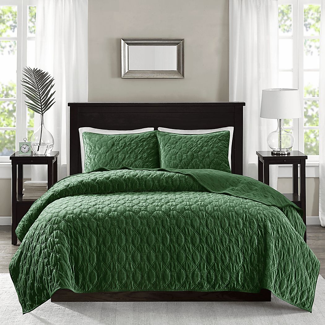 Larah Green 3 Pc Queen Coverlet Set