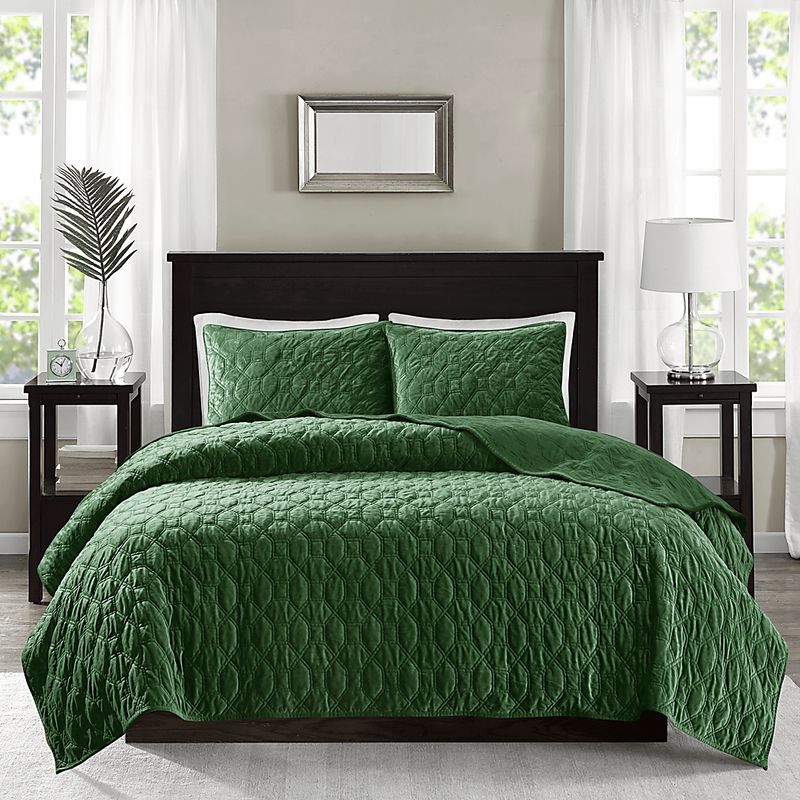Larah Green 3 Pc Queen Coverlet Set