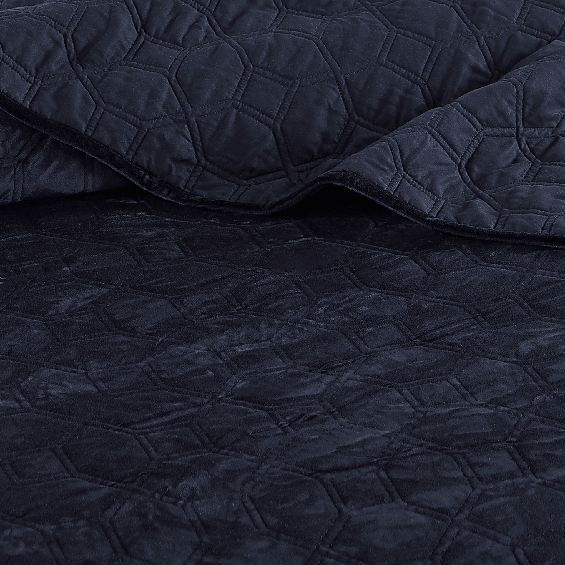 Larah Navy 3 Pc King Coverlet Set - Image 7