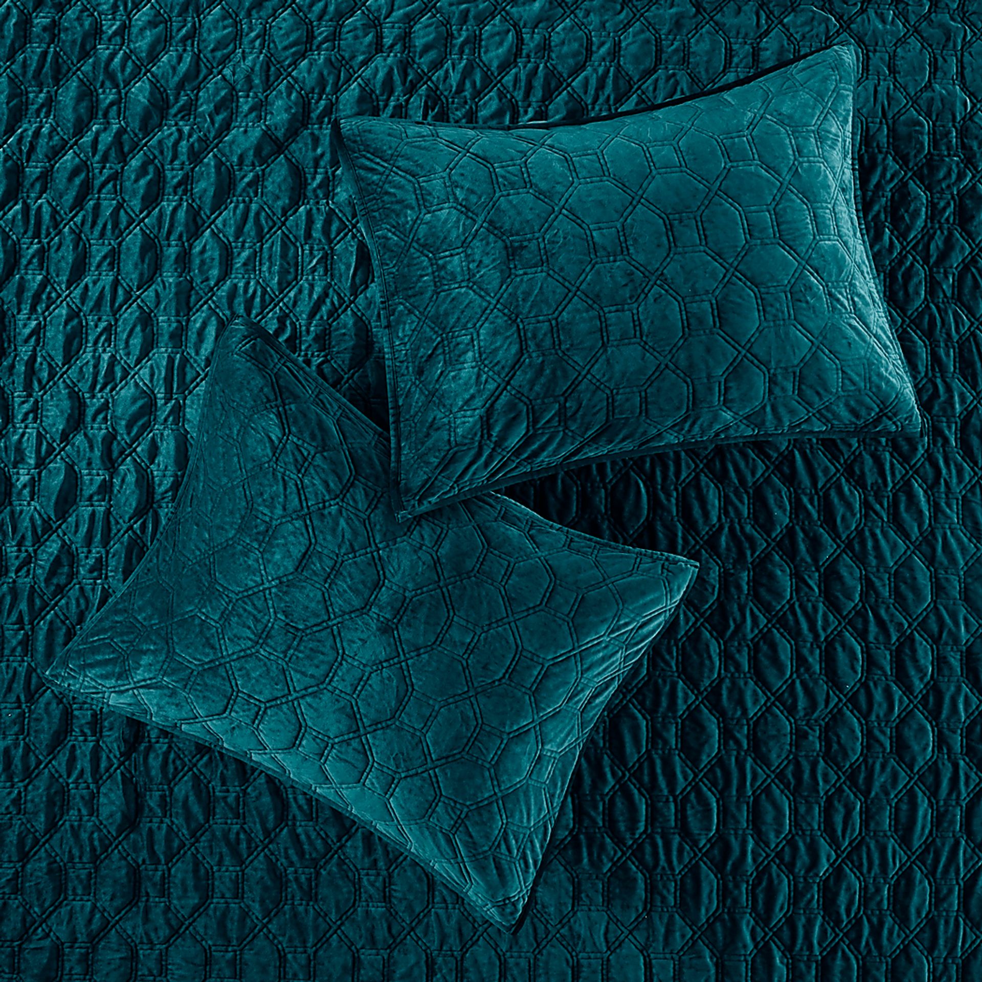 Larah Teal 3 Pc King Coverlet Set - Image 4