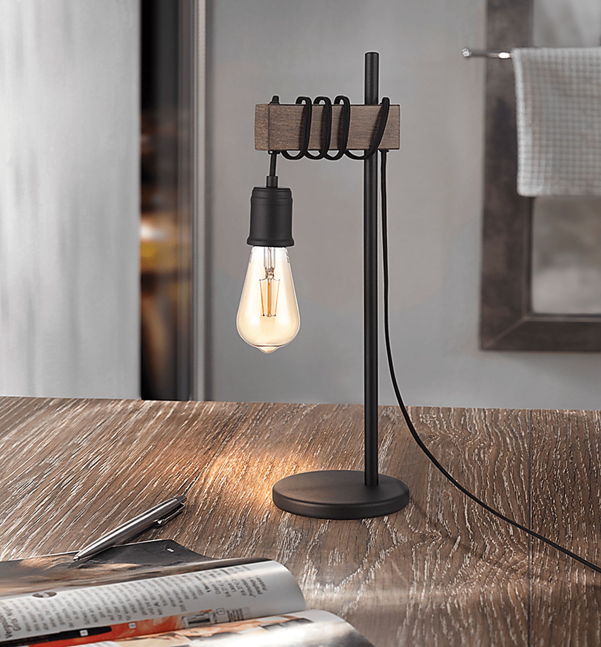 Laredo Bay Black Lamp - Image 3