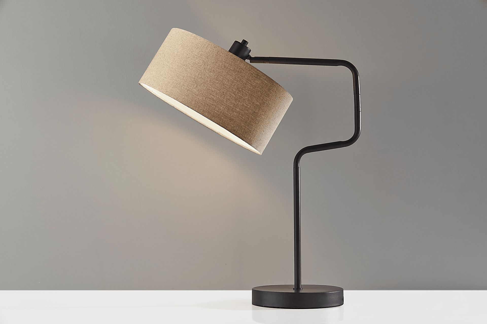 Lariat Circle Bronze Lamp - Image 3