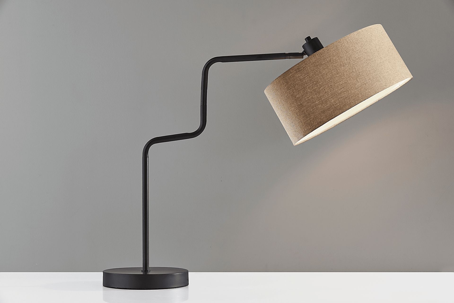 Lariat Circle Bronze Lamp - Image 5