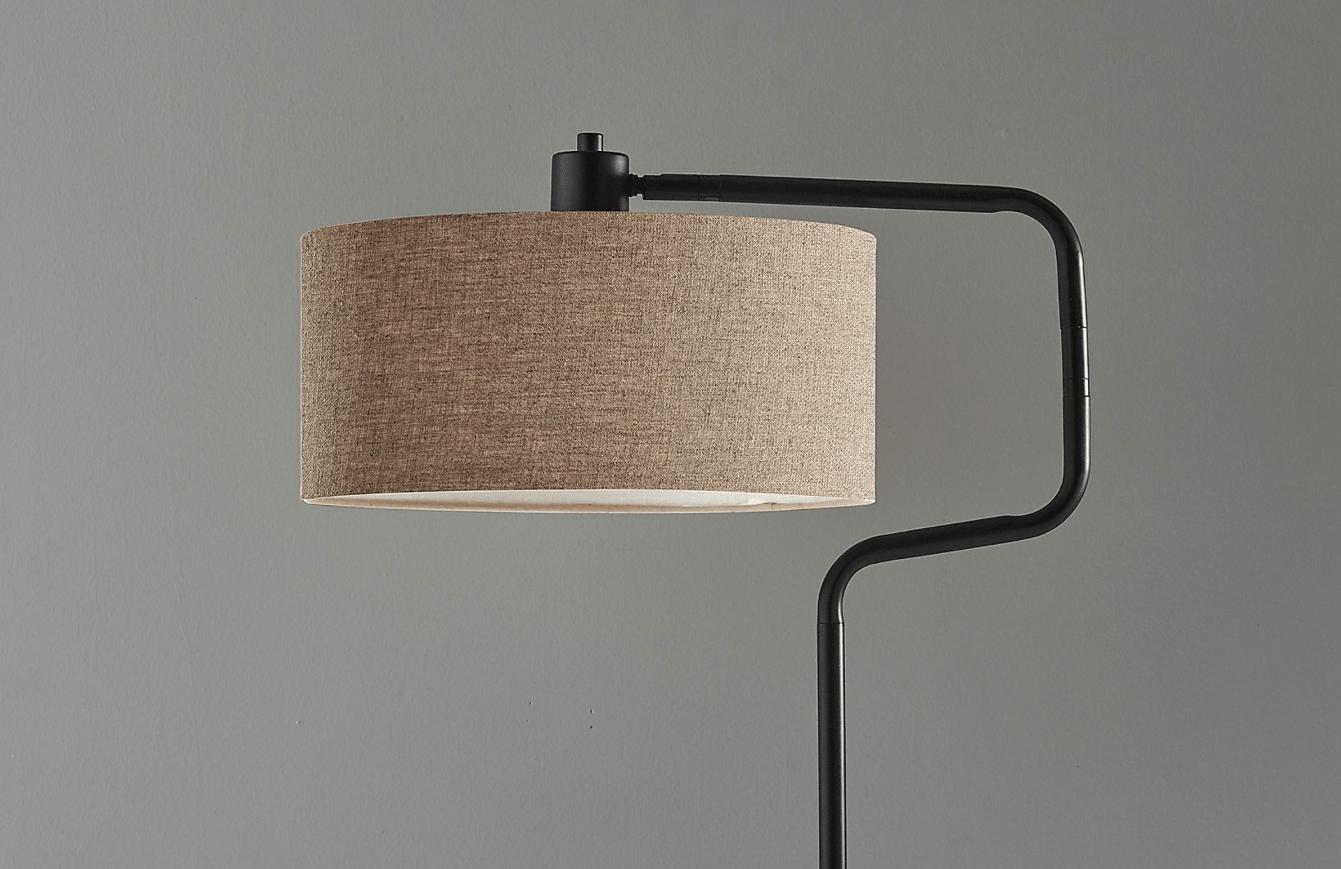 Lariat Circle Bronze Lamp - Image 7