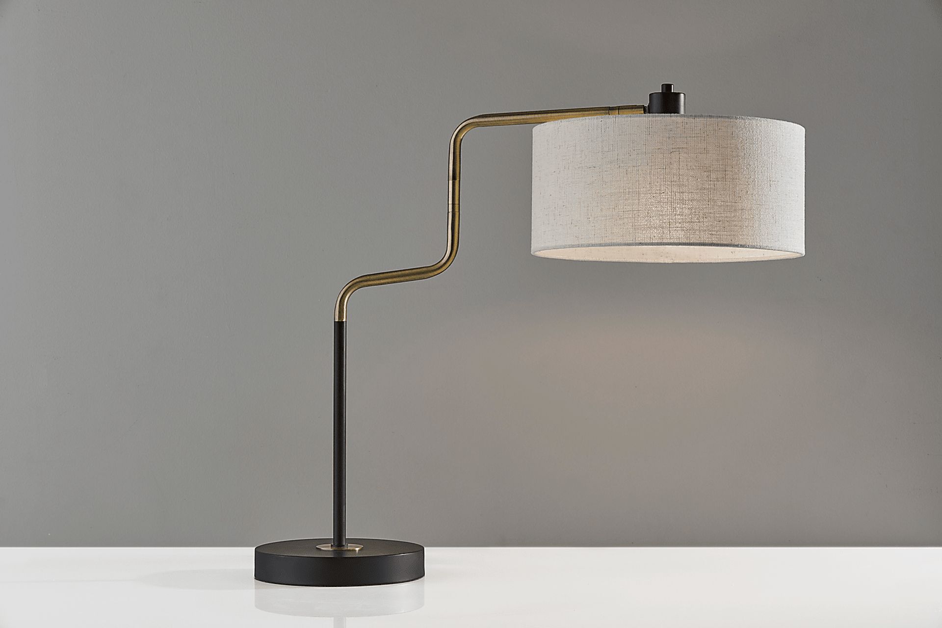 Lariat Circle Brass Lamp - Image 6