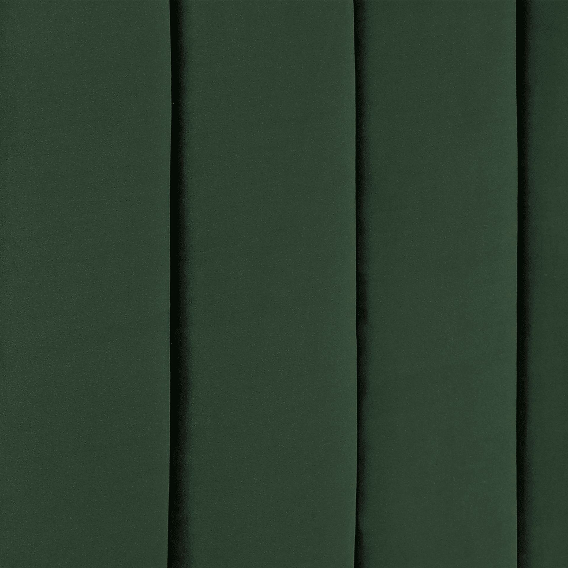 Larkhaven Green Queen Bed - Image 8