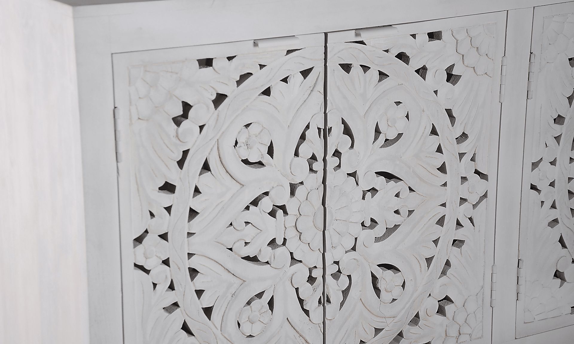 Larkhill White Accent Cabient - Image 5