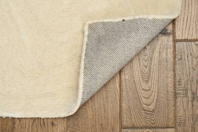 Laselle Ivory 5' x 7' Rug - Thumbnail - Image 3