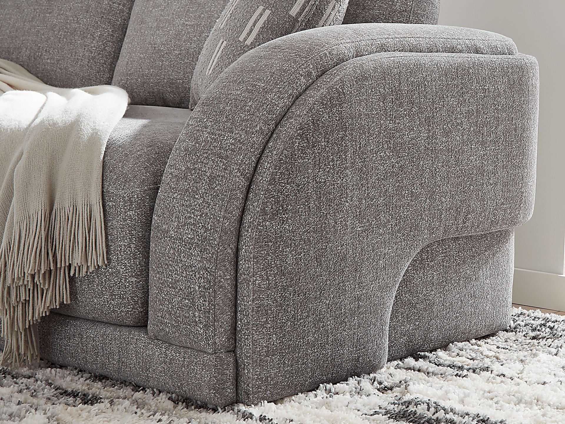 Latham Court Gray 5 Pc Sectional - Image 4