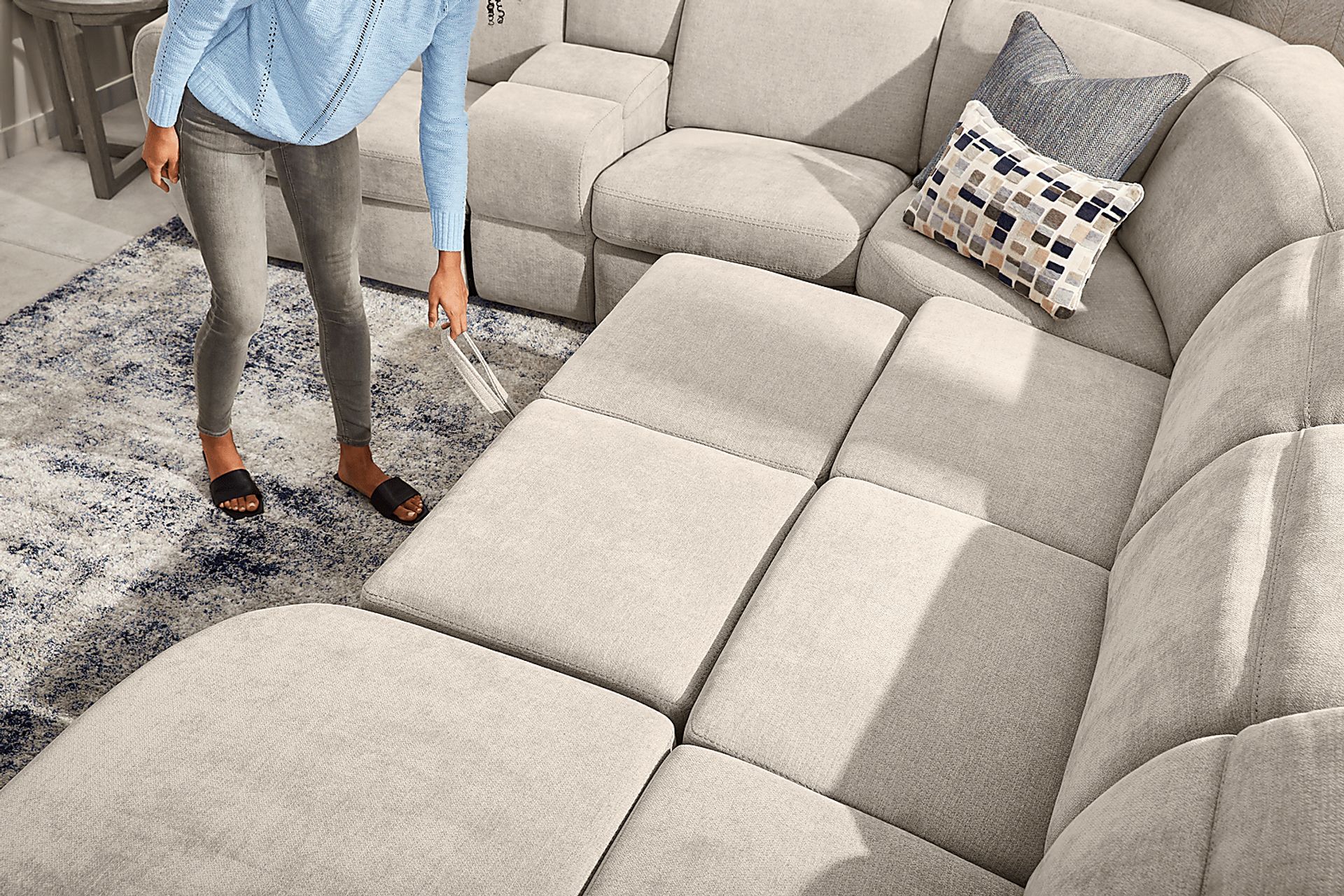 Laurel Heights Gray 6 Pc Dual Power Reclining Sleeper Sectional - Image 8