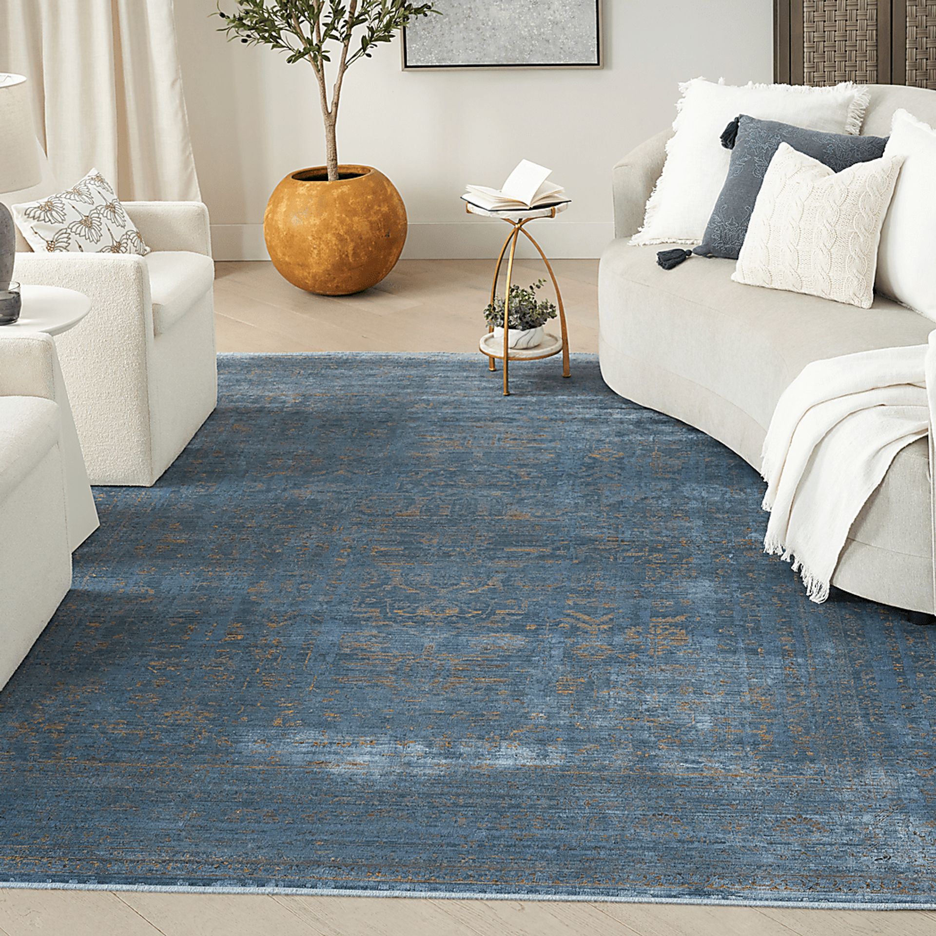 Laurent Blue 5'3 x 7'3 Rug - Image 2