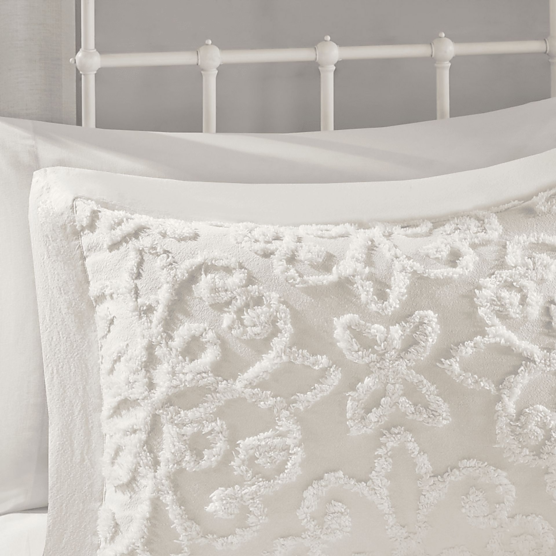 Laussat White 3 Pc Full/Queen Bedspread Set - Image 3