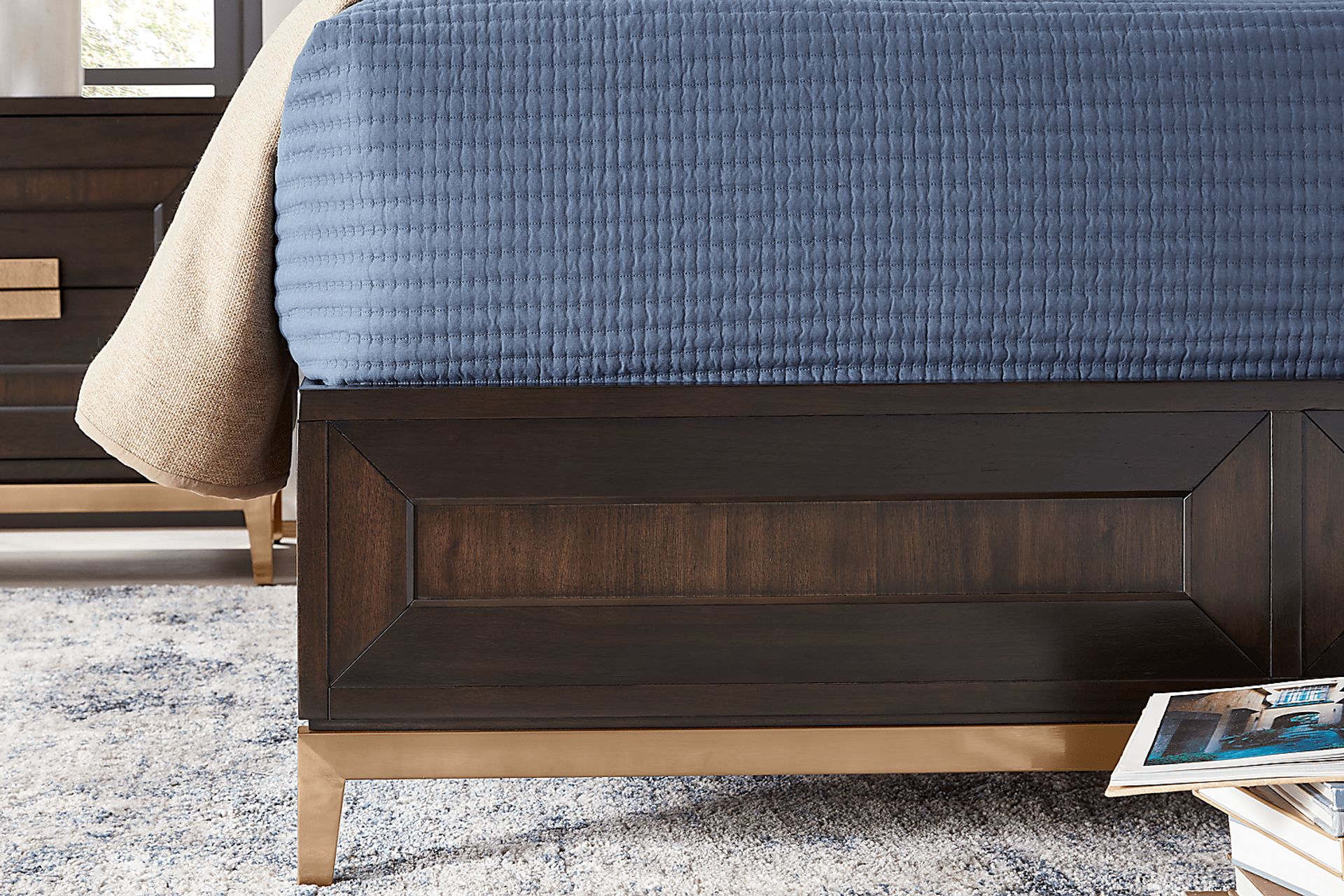 Lavo Brown Cherry 7 Pc King Bedroom - Image 4